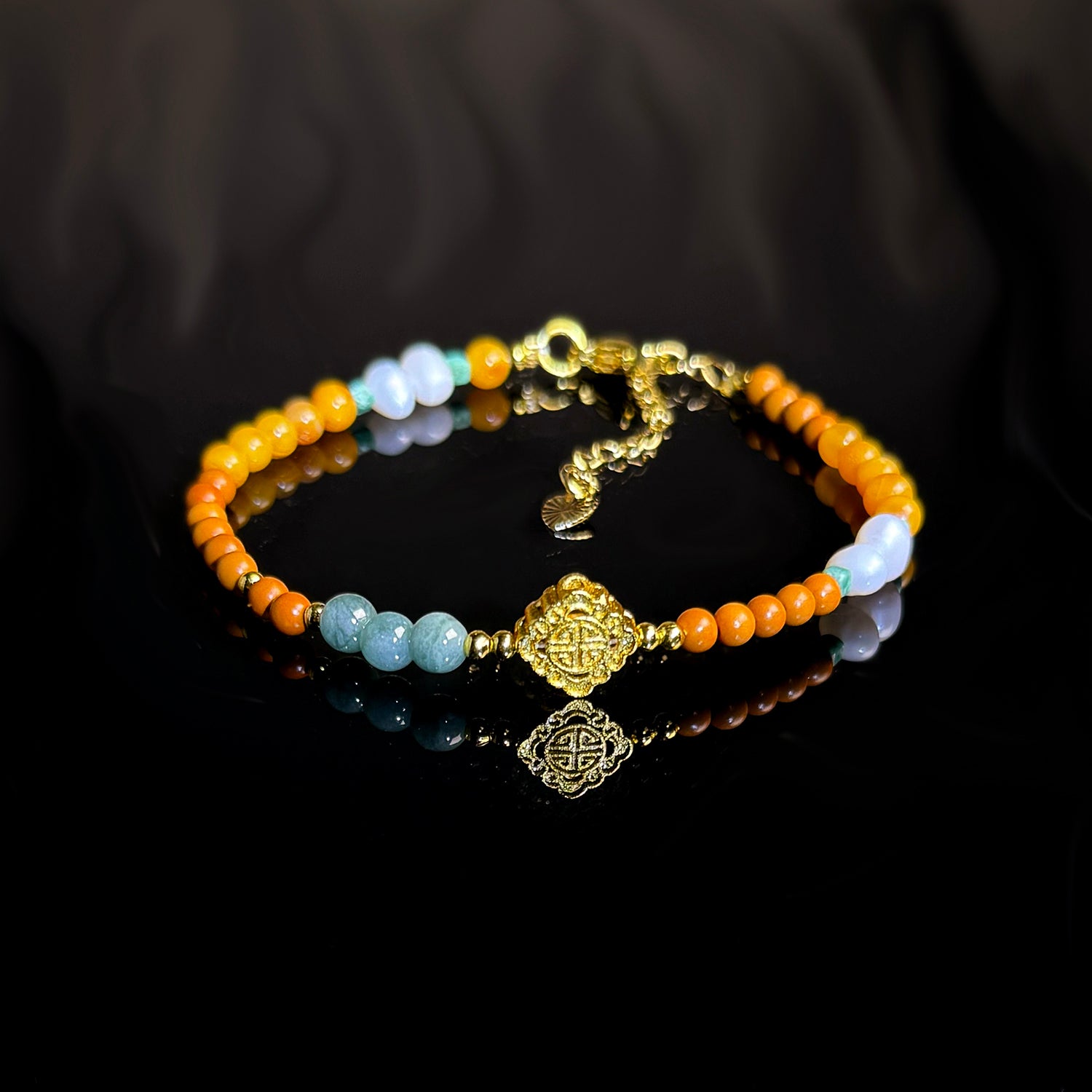 Natural beeswax & olive core bracelet #004